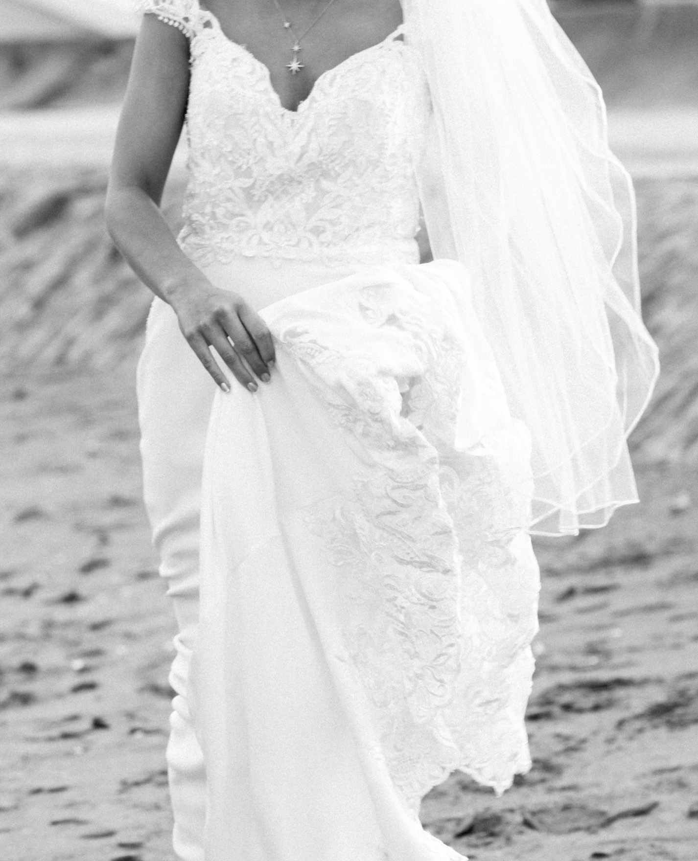 Wedding photography — bride on beach